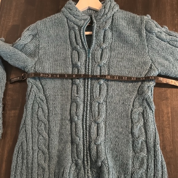Icelandic Designs Blue Cable Knit Bauble Design Full Zip Sweater Size Small - Picture 6 of 7